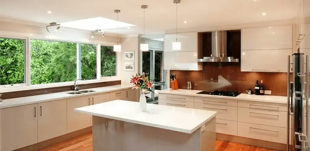 Kitchen cabinet refacing and remodel results in a modern kitchen in Arlington, TX